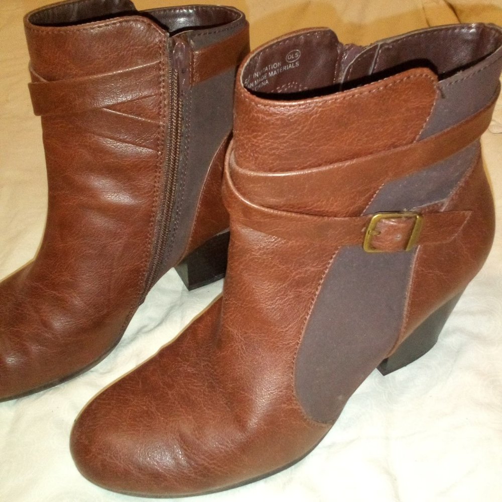 A2 by Aerosoles Heeled Ankle Boots - Picture 2 of 5